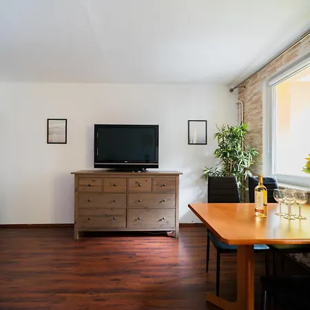 Big Apart- Old Town- Rydygiera Street- 10 People - Market Square *